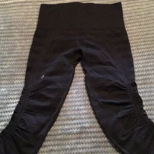 Lululemon Women’s Leggings Size S EUC